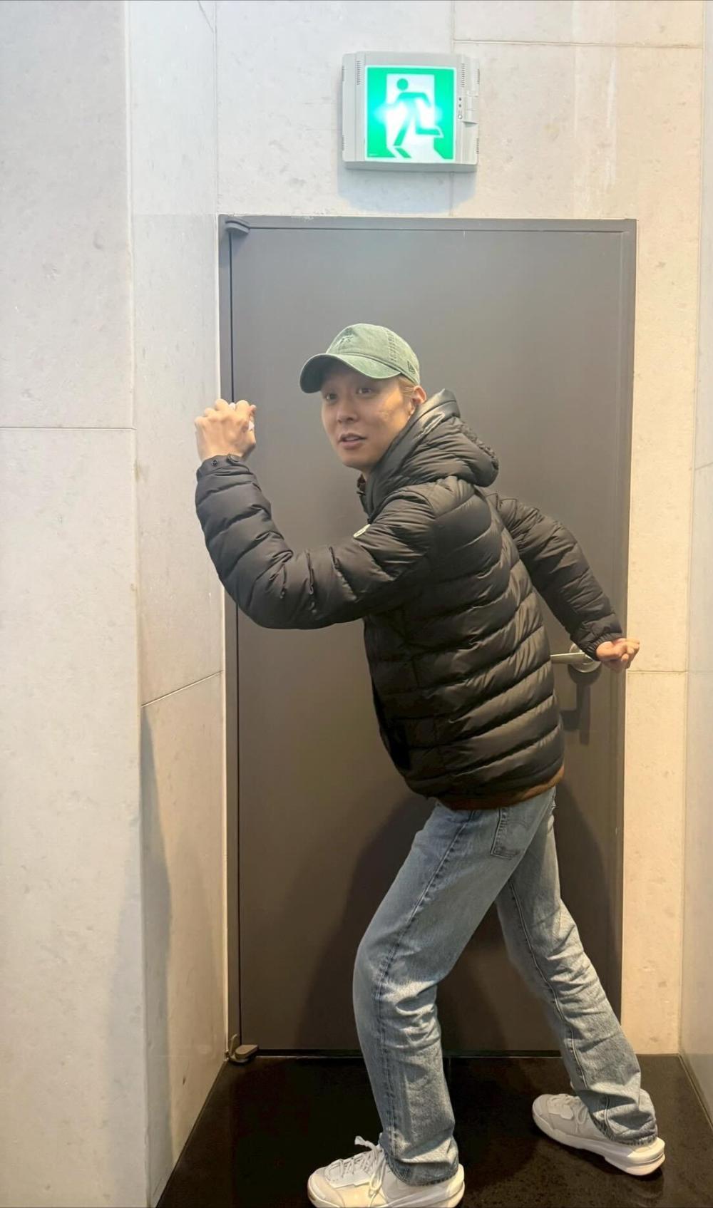 YuOFdHaA3aGCUfga.jpg