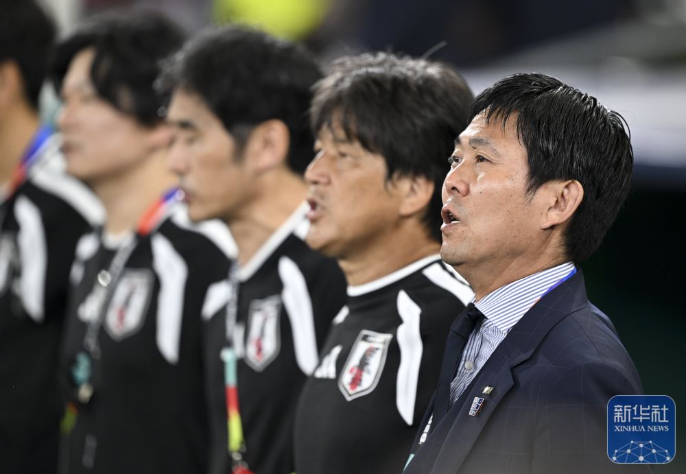 y13bt8qT6HW688H8.jpg
