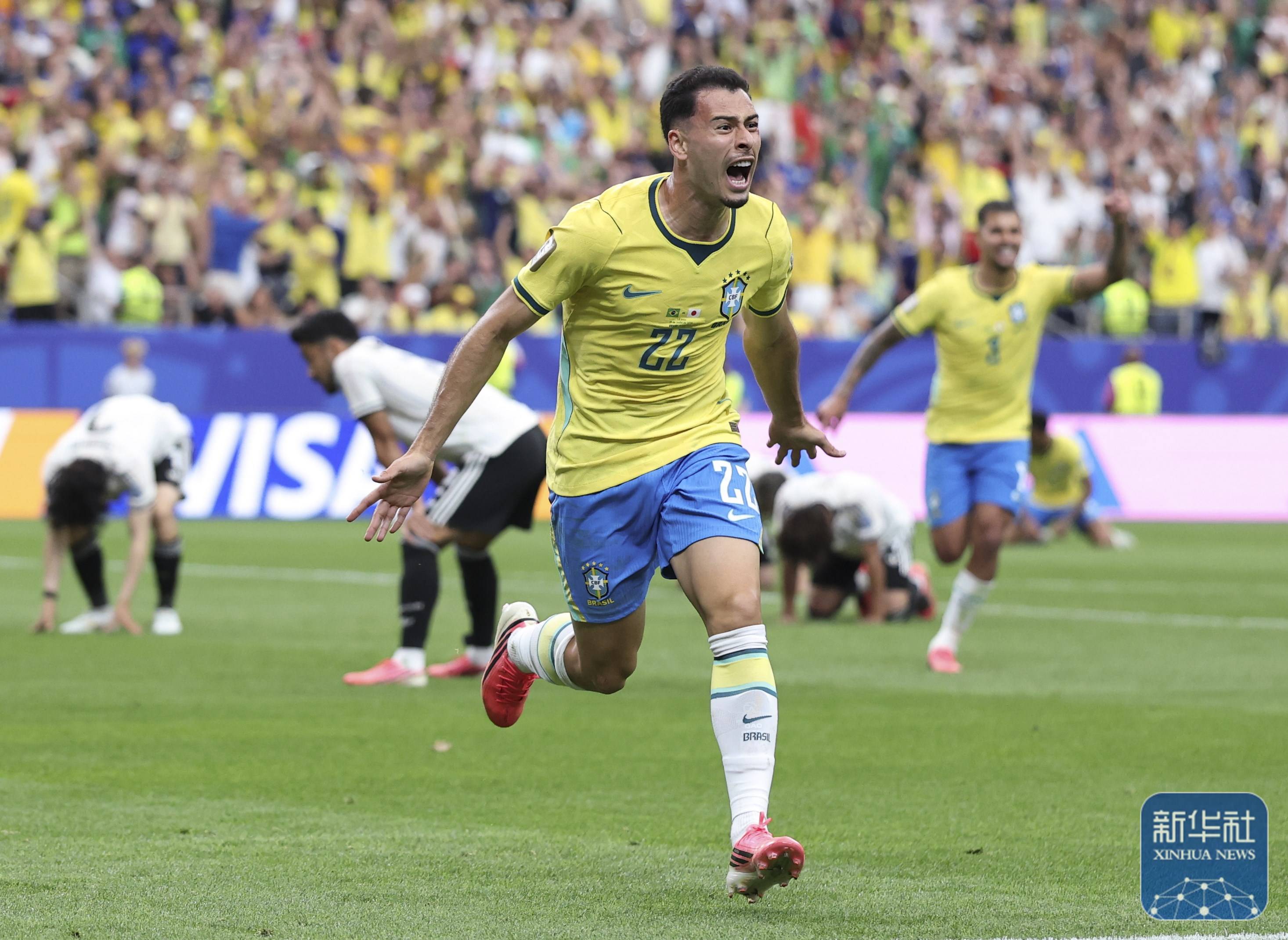 meNNoH1OqpZ5Fchn.jpg