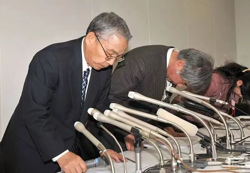 nk3hkWuz51HO18UW.jpg